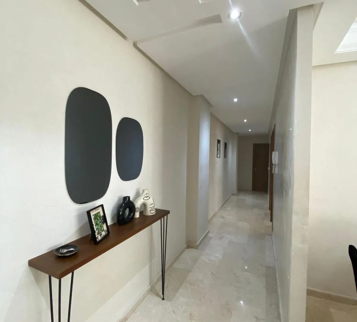 アパート 2 Bedroom Apt Next To Casanearshore Sidi Maarouf カサブランカ モロッコ